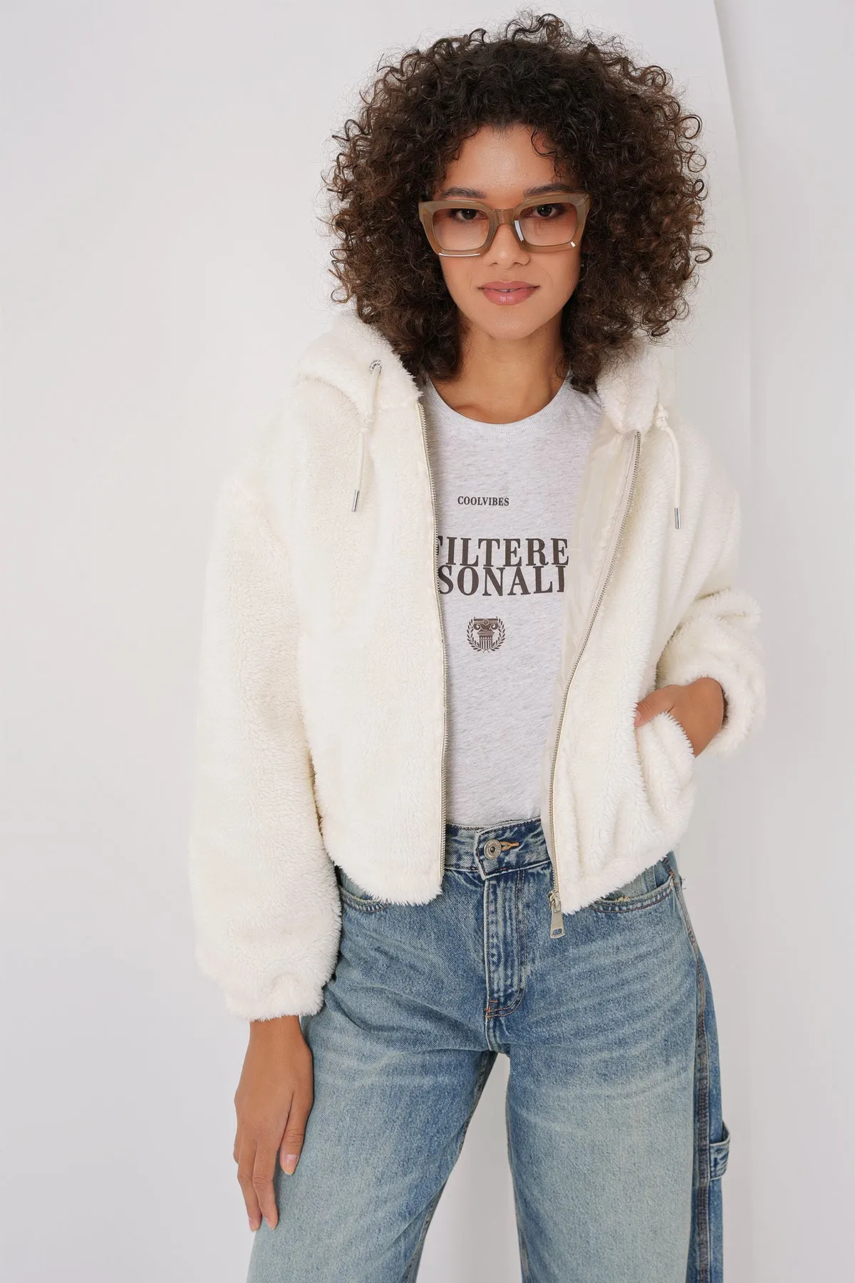 5193 kapüşonlu peluş crop ceket
