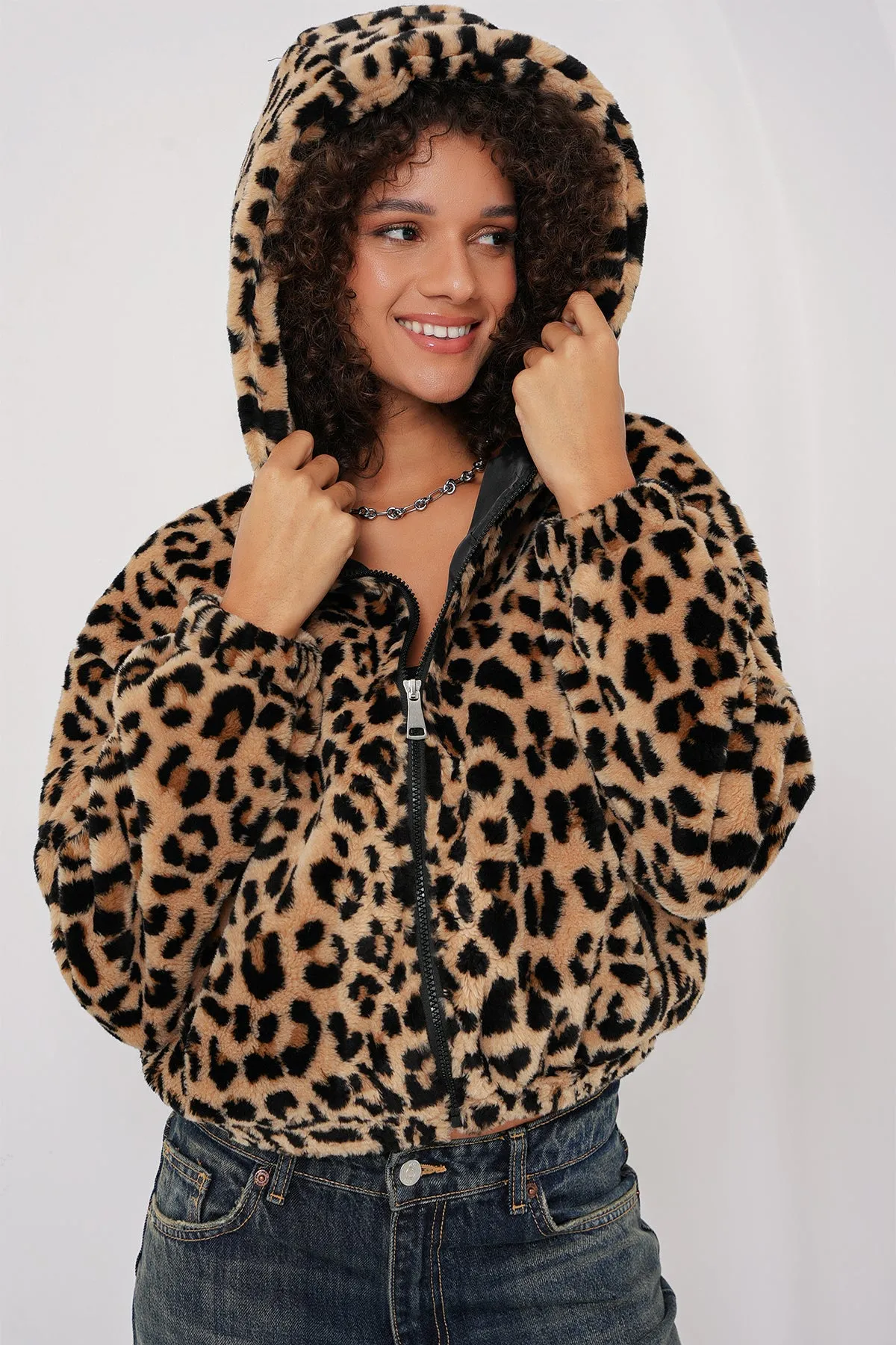 5193 kapüşonlu peluş crop ceket
