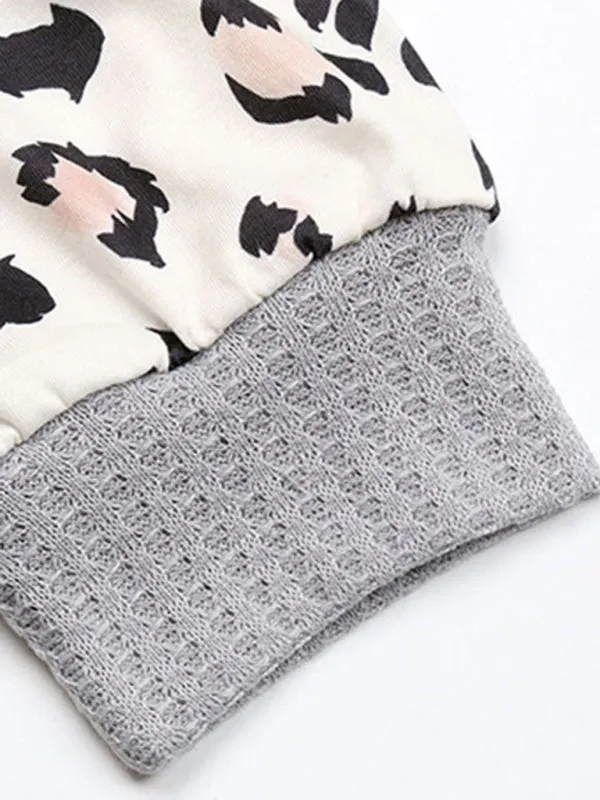 Cozy Knitted V-Neck Sweater in Couture Leopard Patchwork