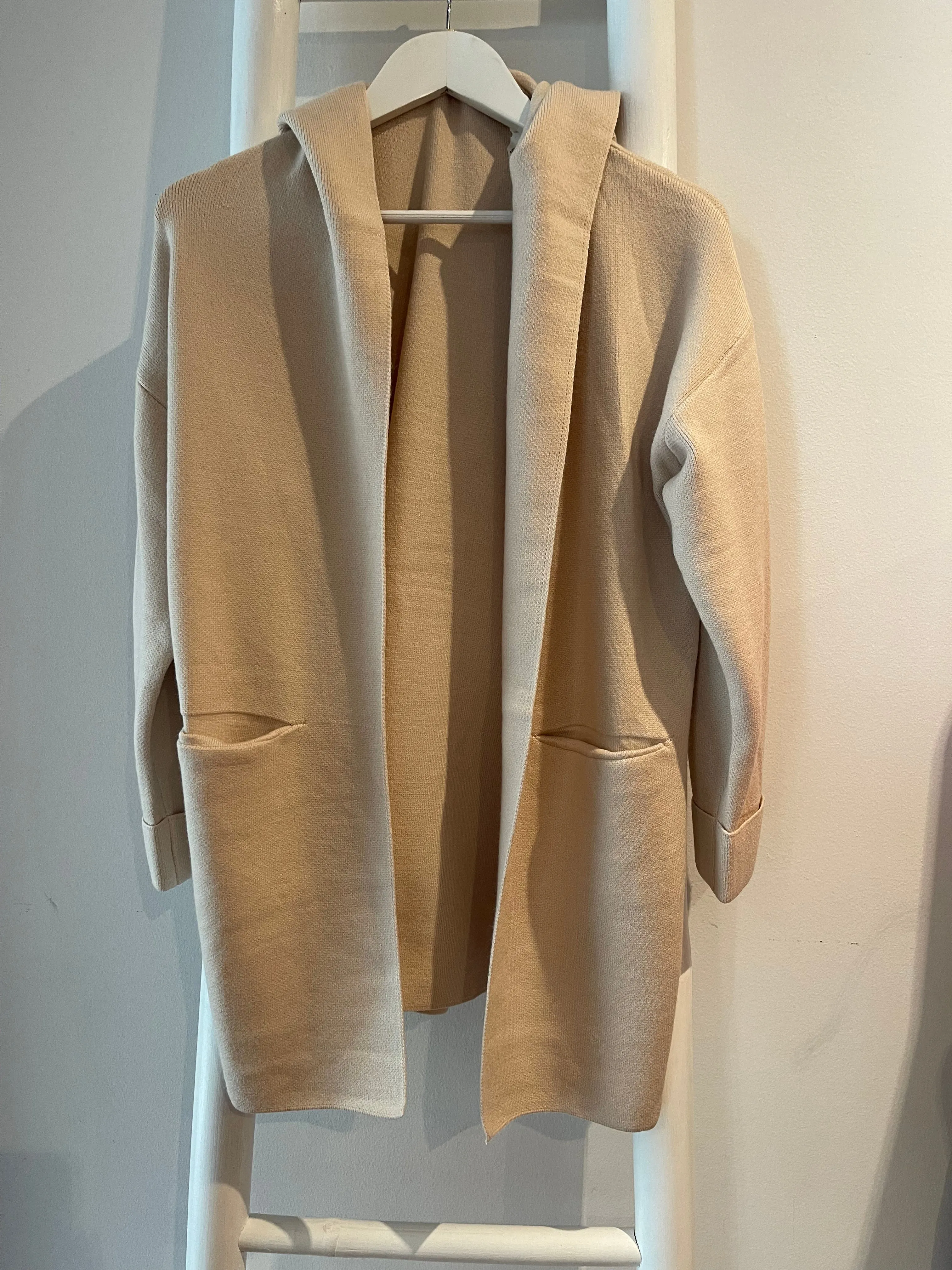 In The Hood Cardigan Beige