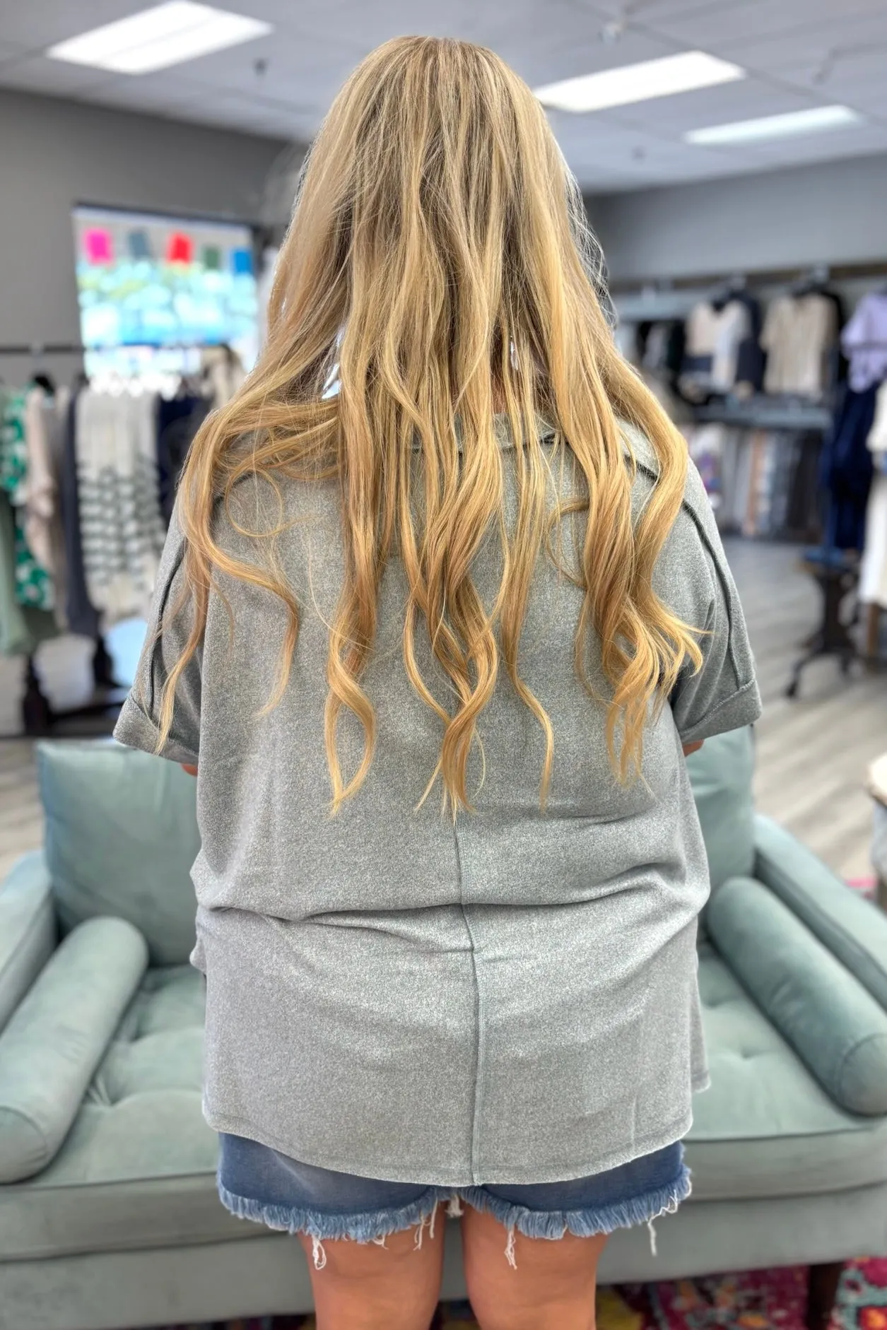 MADLYNN V-Neck Hi-Low Top
