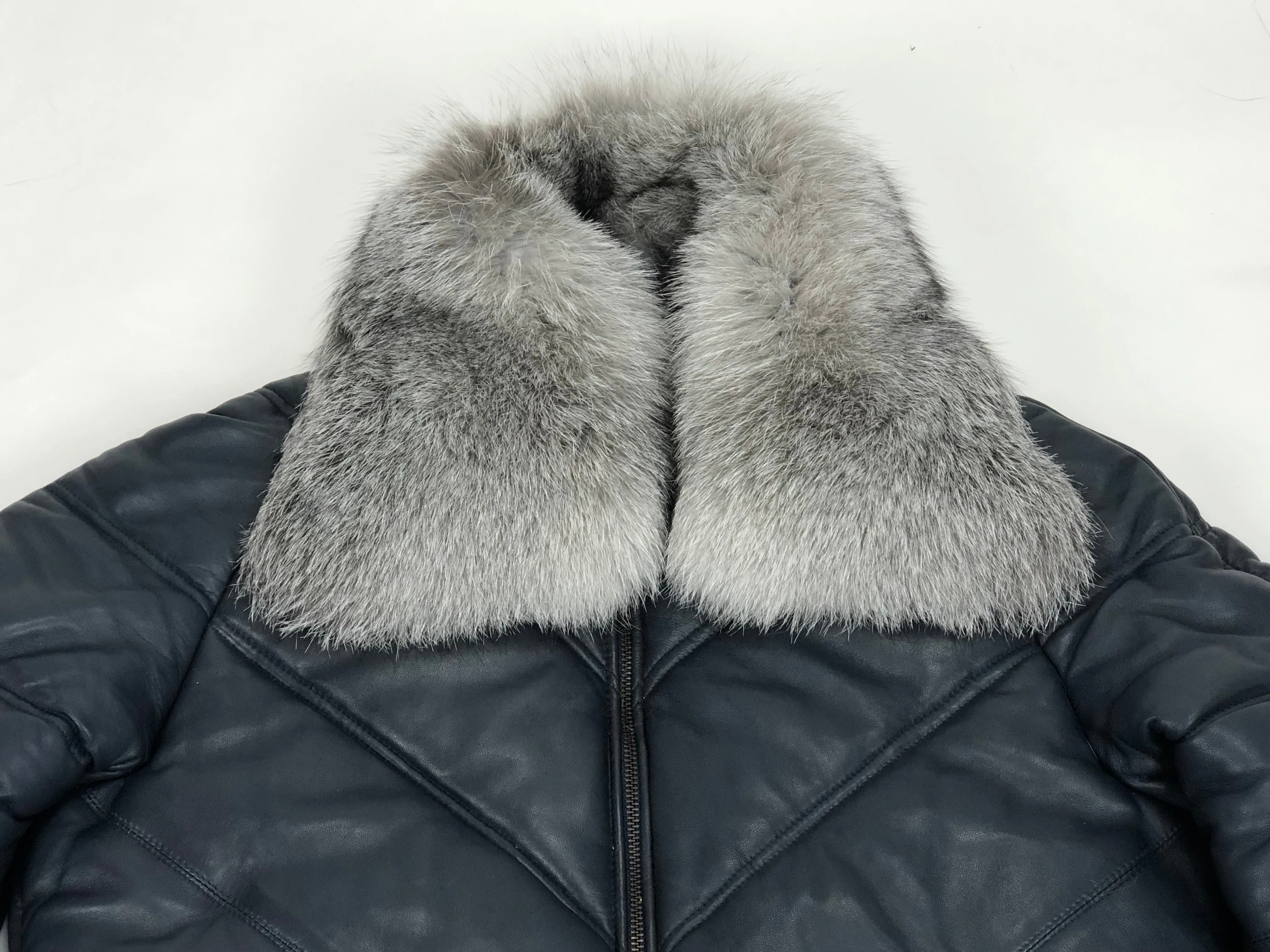 Men's V-Bomber Navy Premium Silver Fox Collar