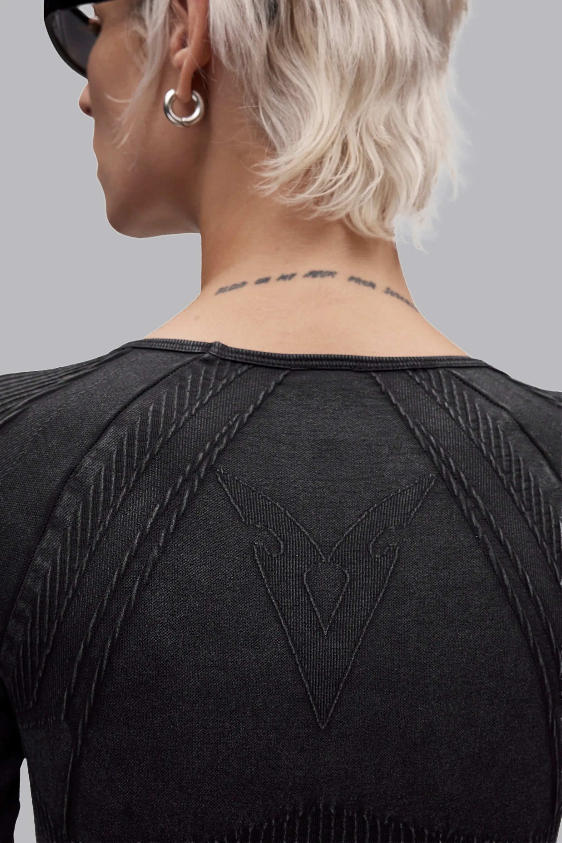 V_FADE CROPPED LONG SLEEVE TOP - Black Vintage